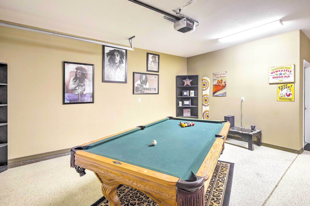 Cozy Lake Havasu City Retreat w/ Deck & Pool Table view 5
