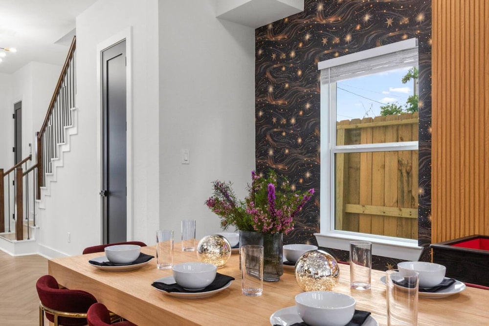 Chic 4BR Getaway Near NRG TMC