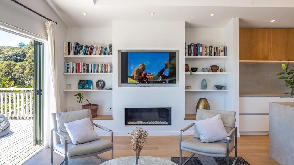 Onetangi Seaview Residence
