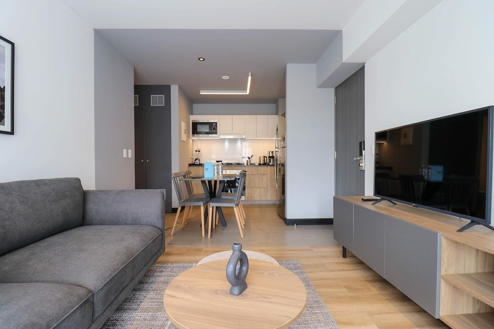 w Elegant 2BR w Great Deco in San Isidro