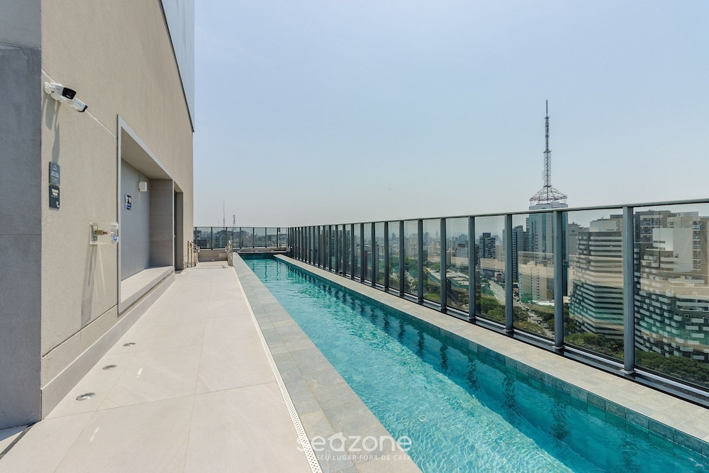 Building w/ Pool and Gym in Paraiso - ONP