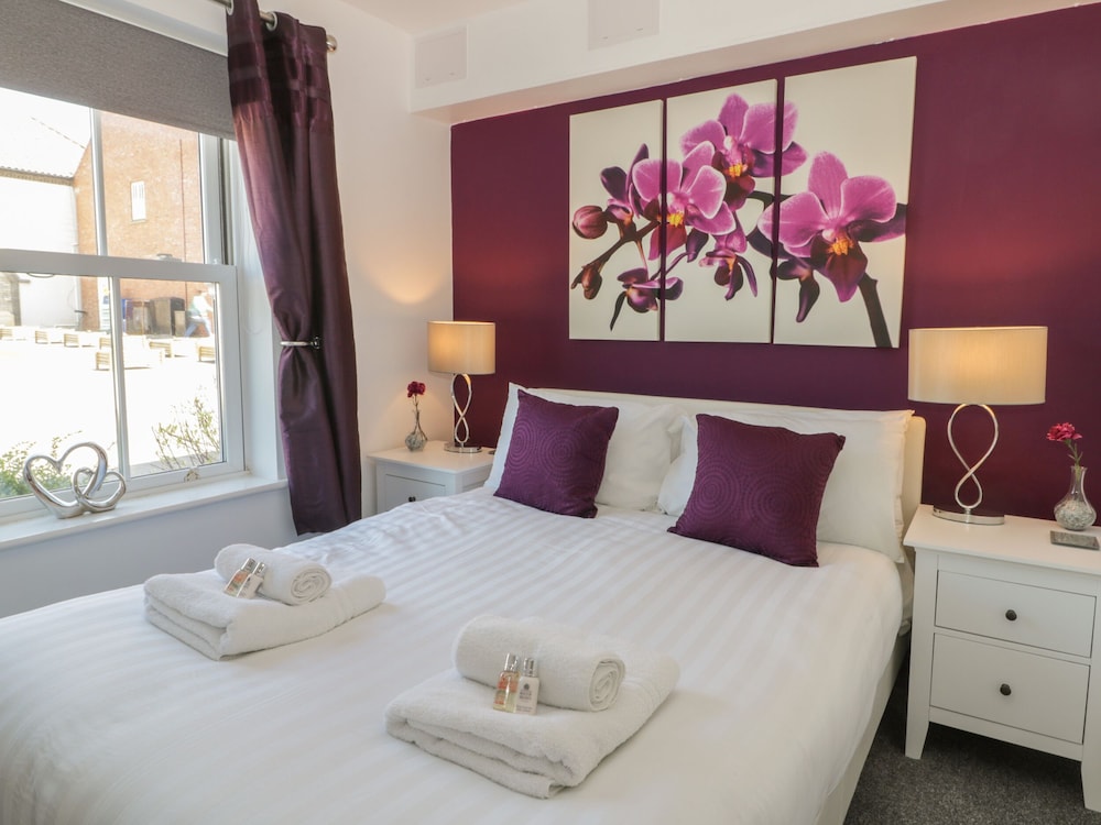 White Rose Apartment view 2