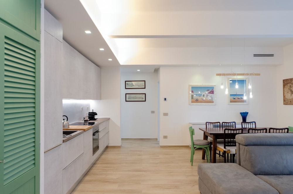 Spacious flat with Balcony
