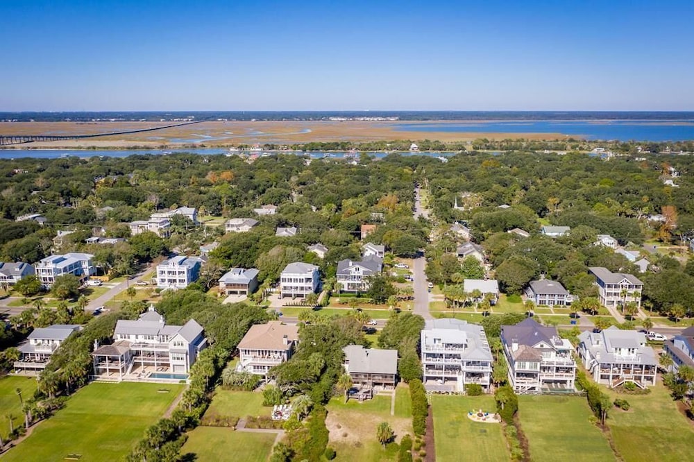 Charleston Vacations - 2307 Palm Boulevard - Property Image 1