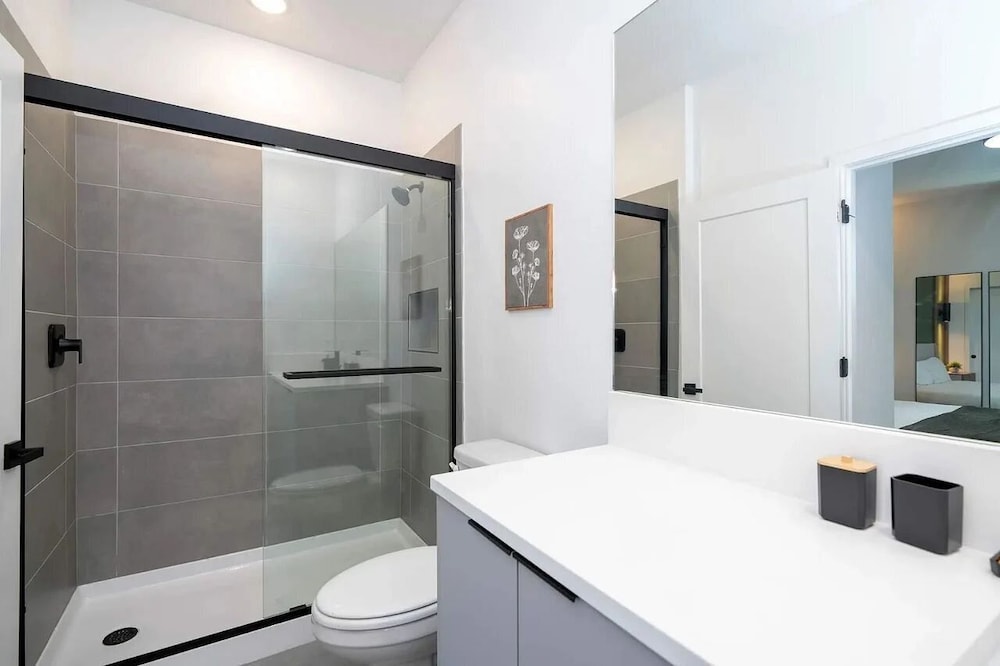 Luxury Villas Collection - Near Parks & Shopping