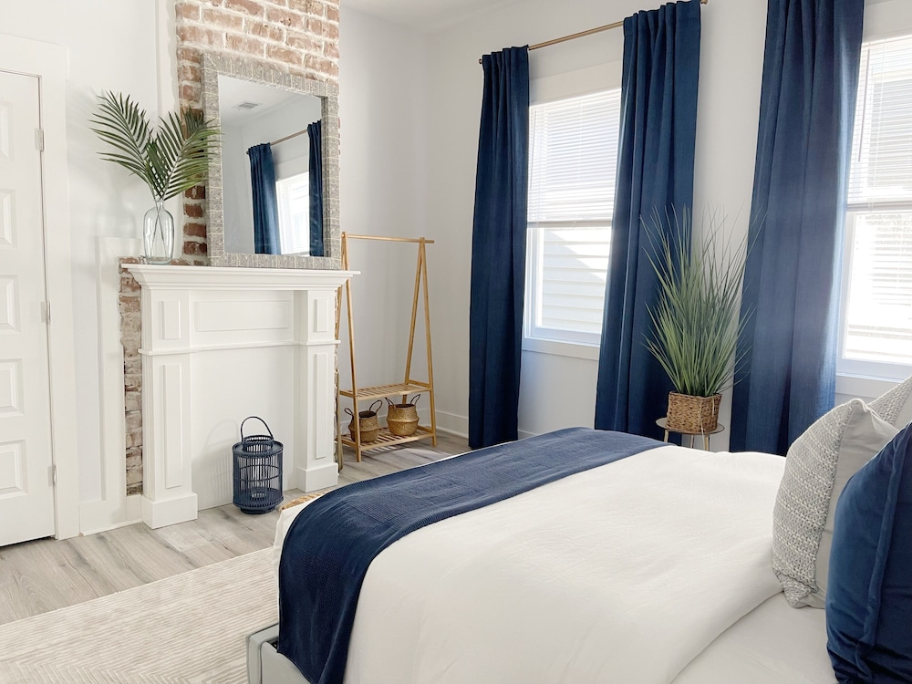 Stylish 1900s Renovated Apartments