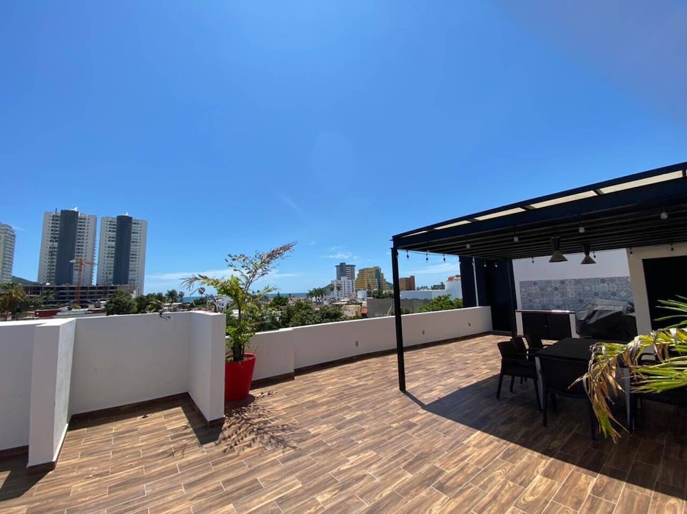 Islas G203 ByTrvl2hm & Mazatlan Regency view 2