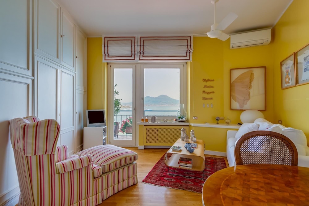 O-house Posillipo in Napoli