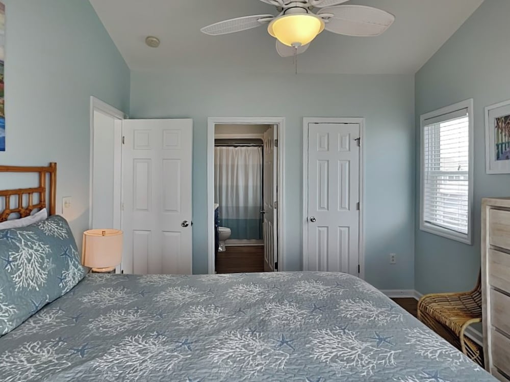 The Salty Spot by Topsail Realty