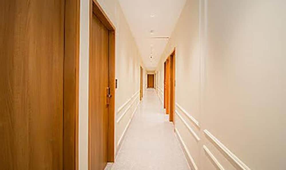 FabExpress Ascent Star Inn