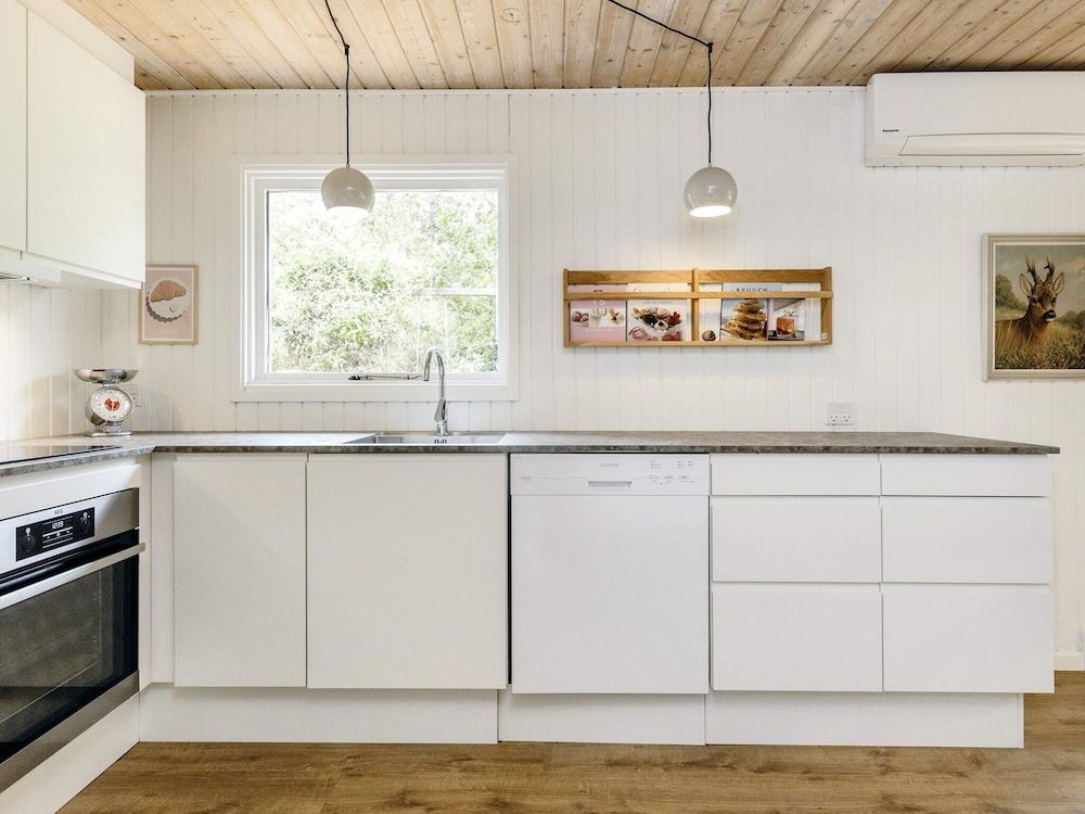 Cozy Holiday Home in Brovst near Langdal Plantation view 4