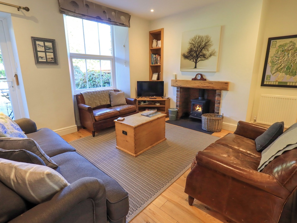 Stones Throw Cottage