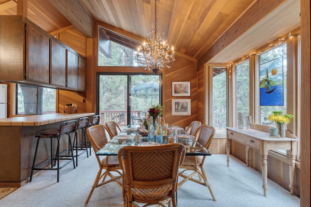Northstar Hideaway by Avantstay 5mins to Skiing!