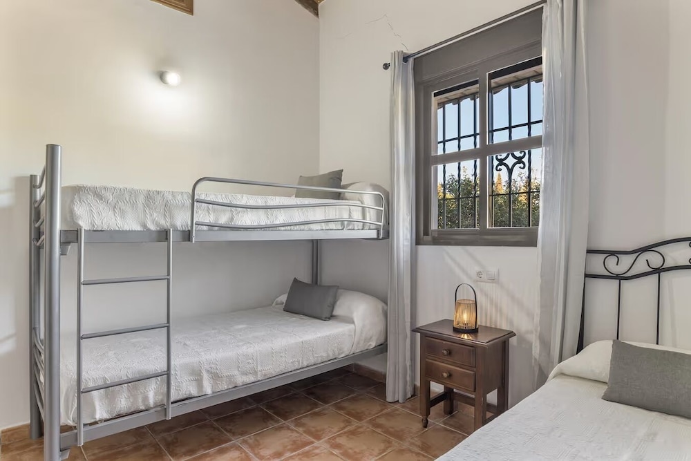 Casa con piscina compartida Conil de 5