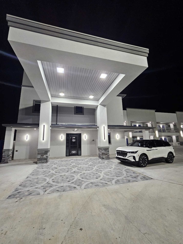Platinum inn view 2