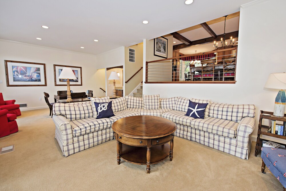 1116 Harbour South Club Villa at The Sea Pines Resort