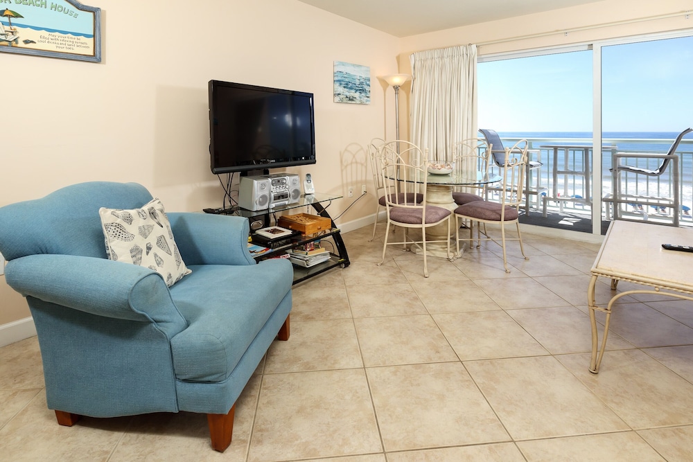Pelican Isle 412 by Brooks and Shorey Resorts