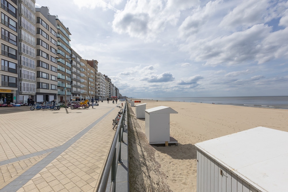 One-bedroom Apartment on the Seafront