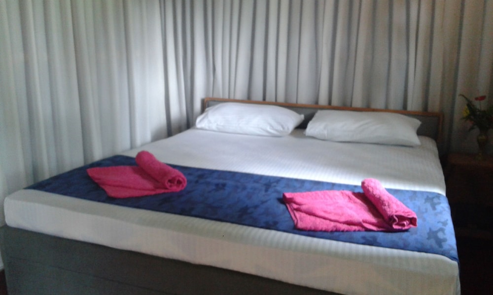 Kandy Village Glamping view 4