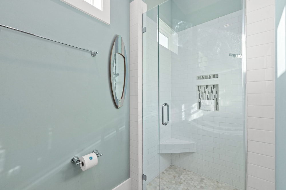Sea Dlight: 3BR Beach Home Sleeps 10 With 4 Bikes in Watersound West