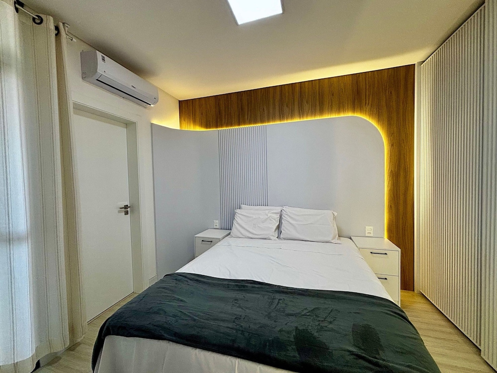 Apt With 3 Suites, Barbecue and sea View Den1301