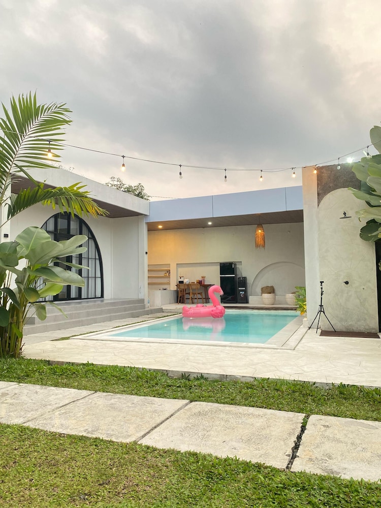 Pinnara Borobudur Private 2 BR Villa