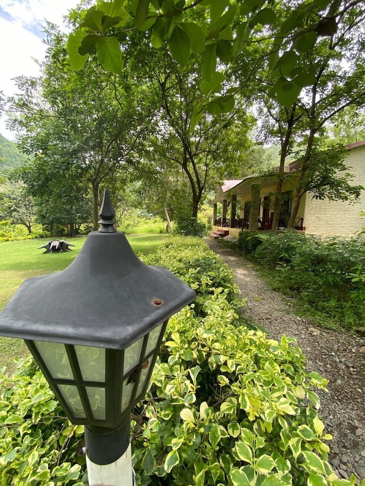 The Harikanta Corbett Resort
