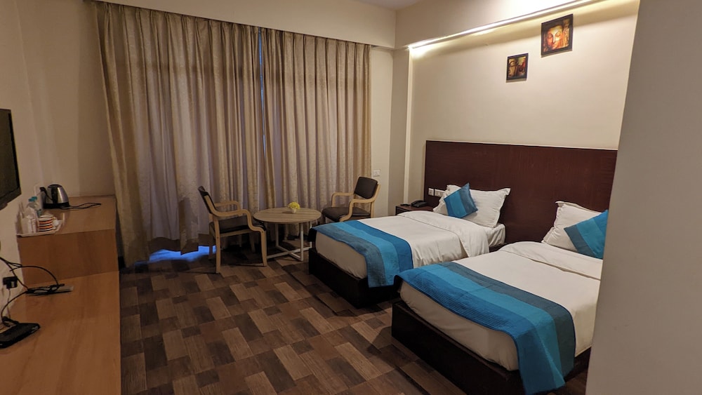 Hotel Metteyye Residency