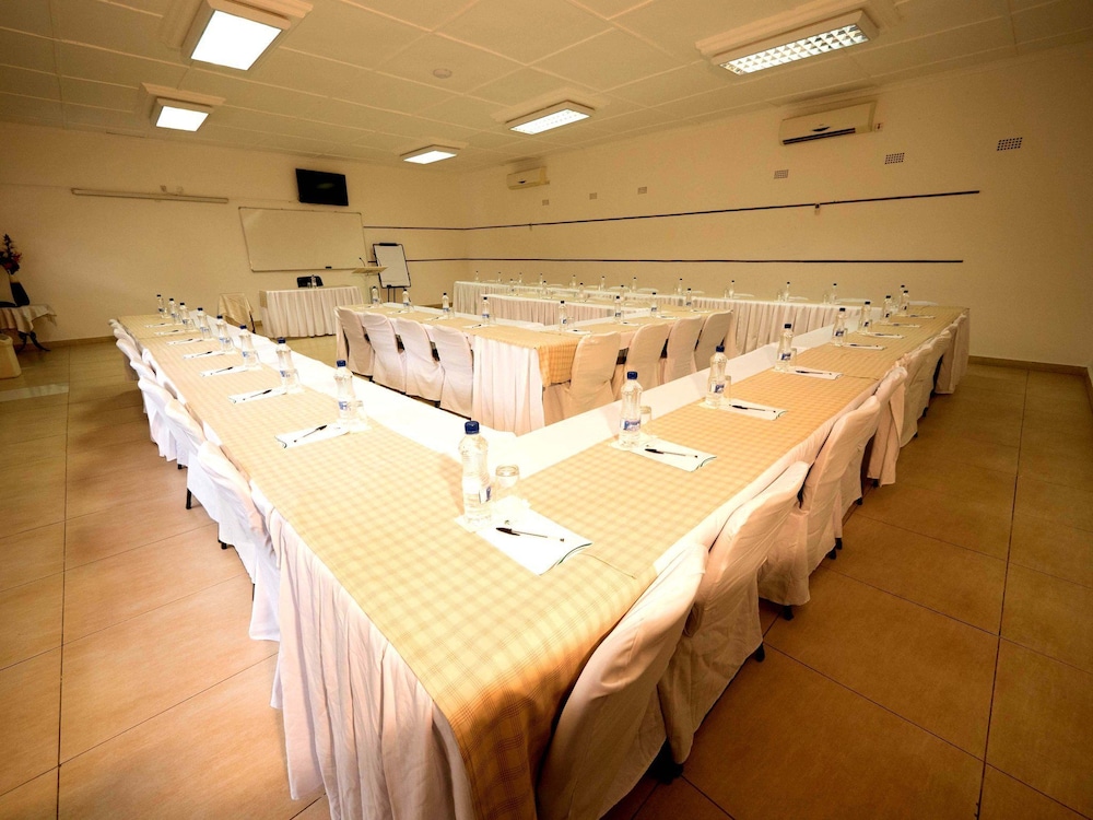 meeting & event spaces