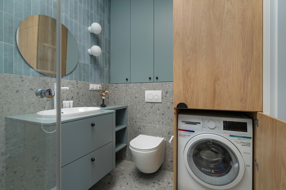 Unique two Bedroom Apartment by Renters