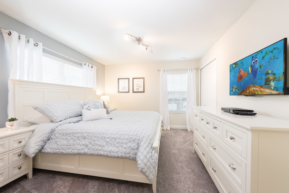 Storey Lake Resort by VHC Hospitality - Image 2