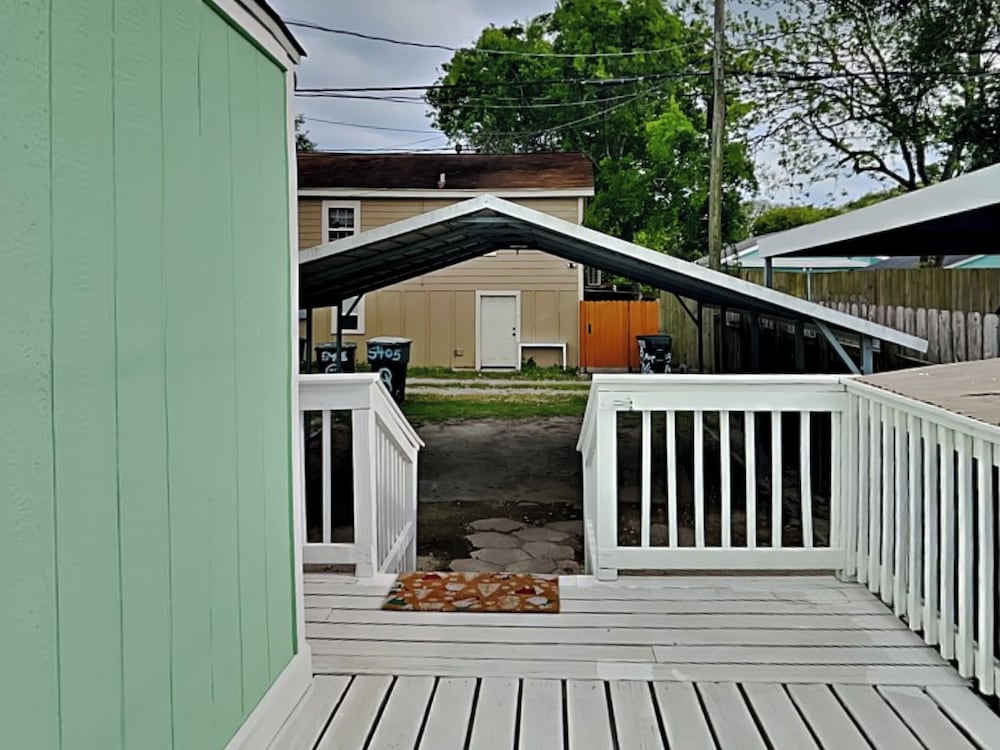 Sugar Shack Bungalow by Ryson Vacation Rentals