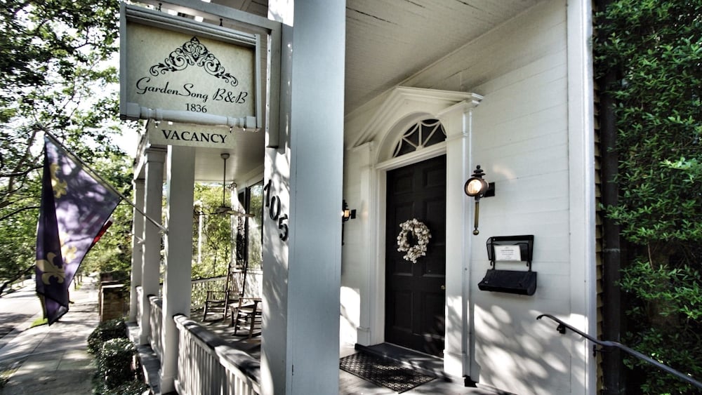 Natchez Vacations - GardenSong BB - Property Image 10