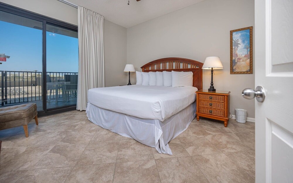 Phoenix X 104 3 Bedroom Condo