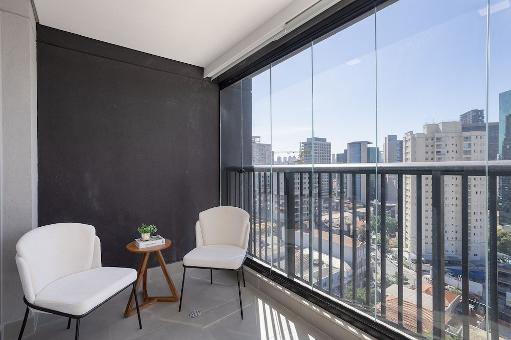Expand Pinheiros
