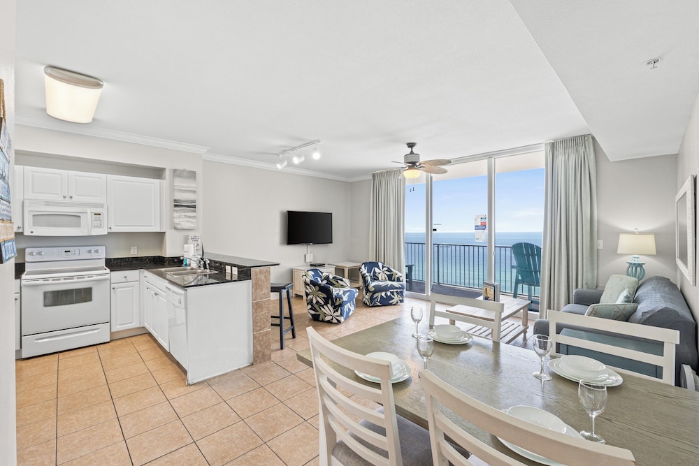 Tidewater by Book That Condo