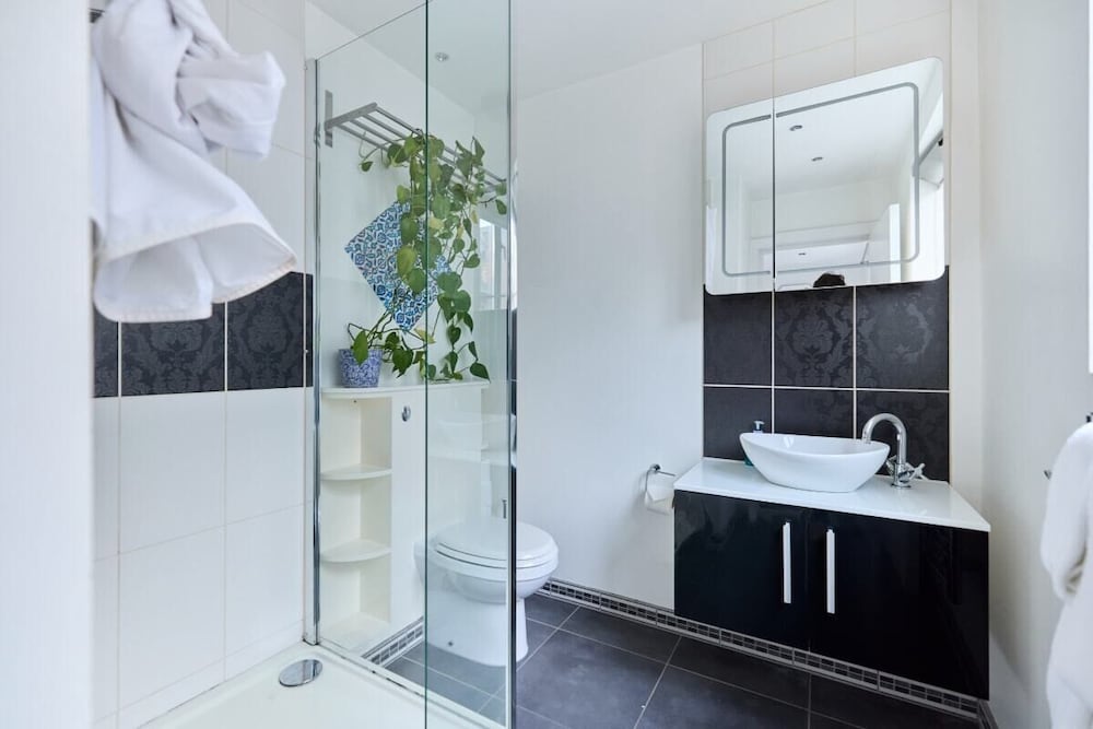 The Shoreditch Retreat - Inviting 2bdr Apartment