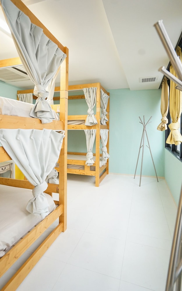 Dian Hotel Namba - Hostel