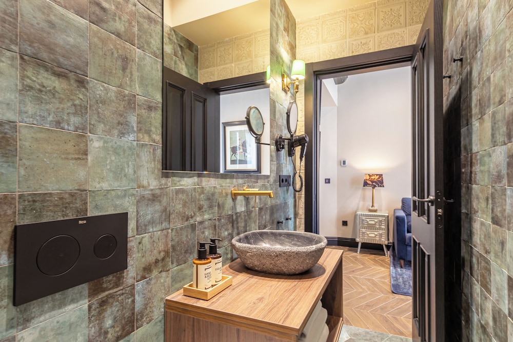 Casa 1862 Heritage Suites by Stay Unique