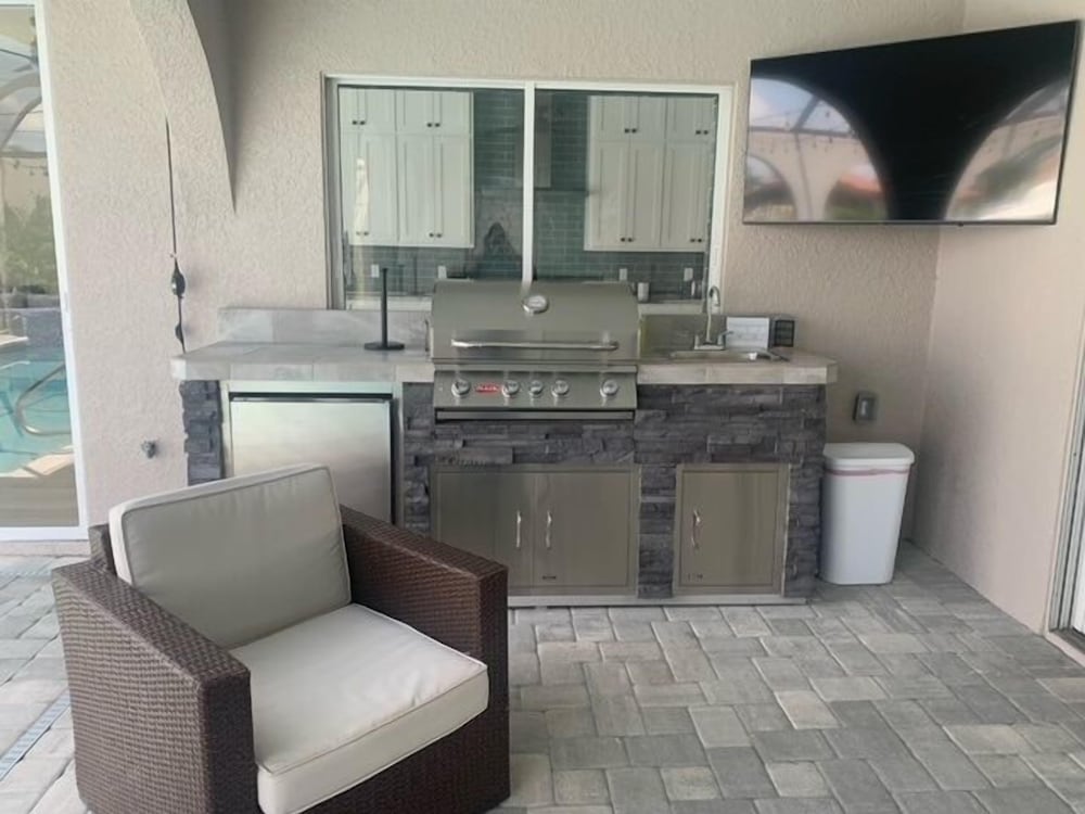 Punta Gorda Isles Vacation Home With Private Pool, Office, Canal W Dock 2 Bedroom Home