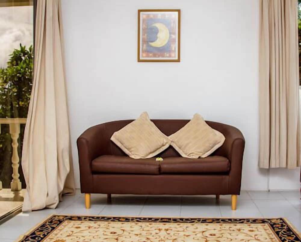 Lemongrass Lodge