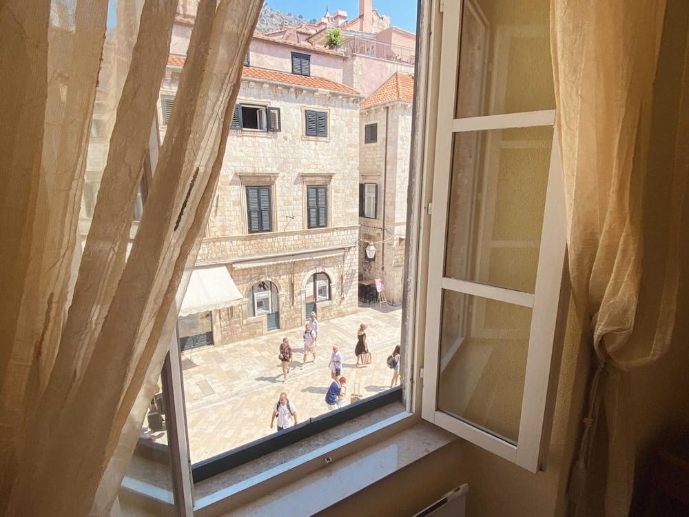 Apartment Tomasovic Old Town - One-bedroom Apartment