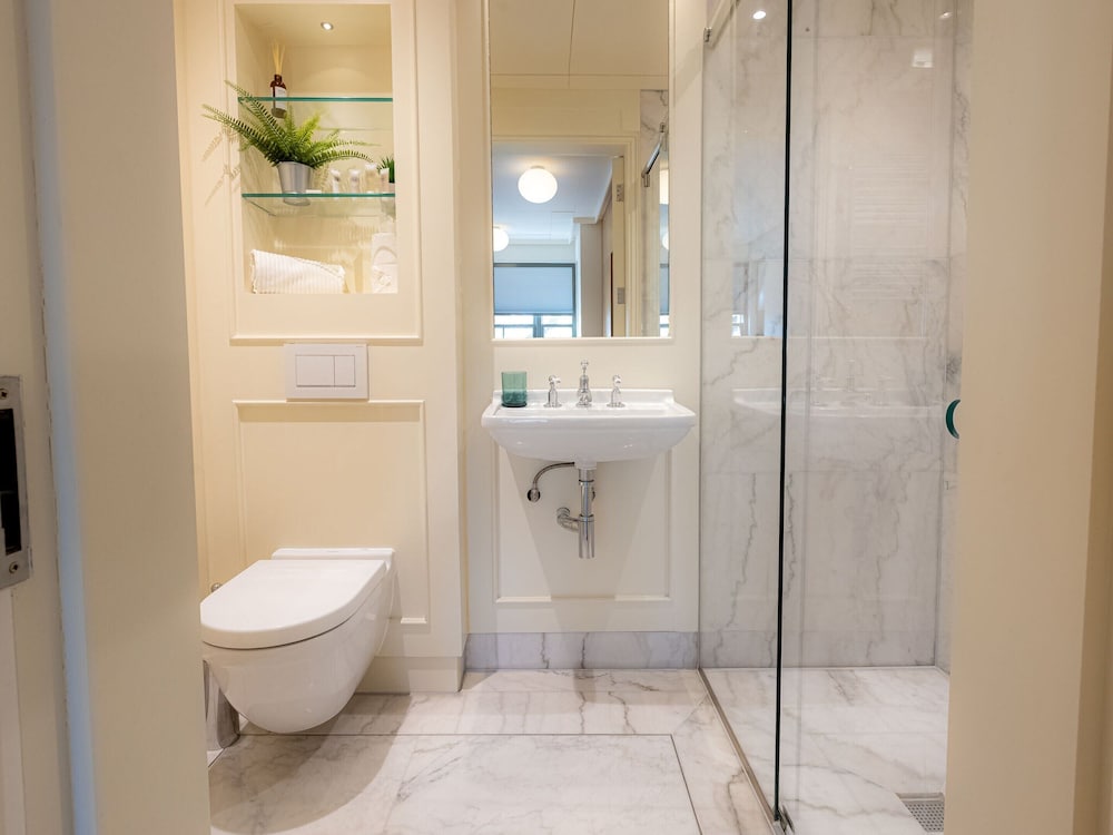 Discover The Underworld Five Bedroom by Belvilla