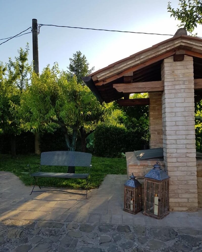 Photo 48