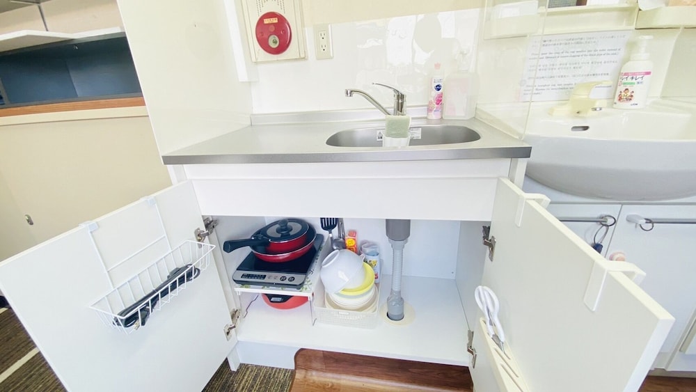 GUEST HOUSE B's Five II - Hostel
