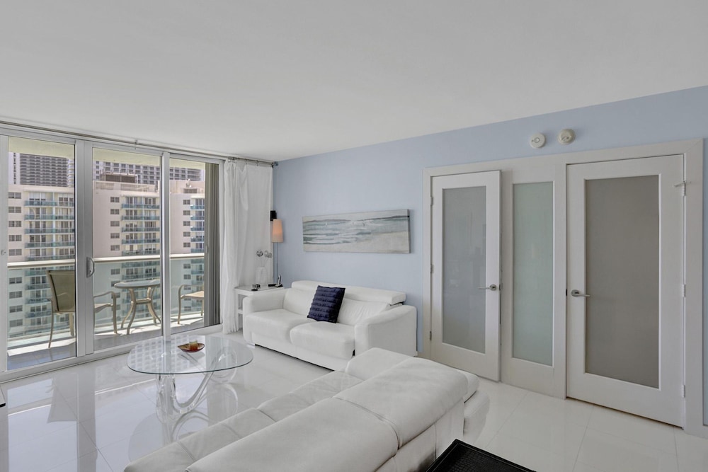 Beautiful 1 1 Beach View 14 Floor