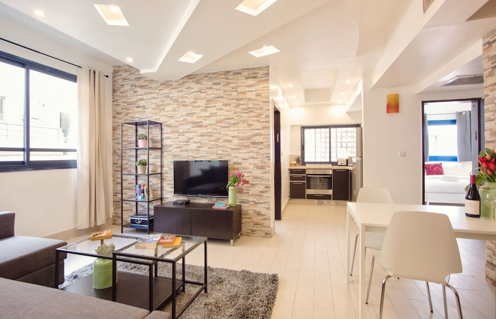 Shenkin Vilmar Apartments