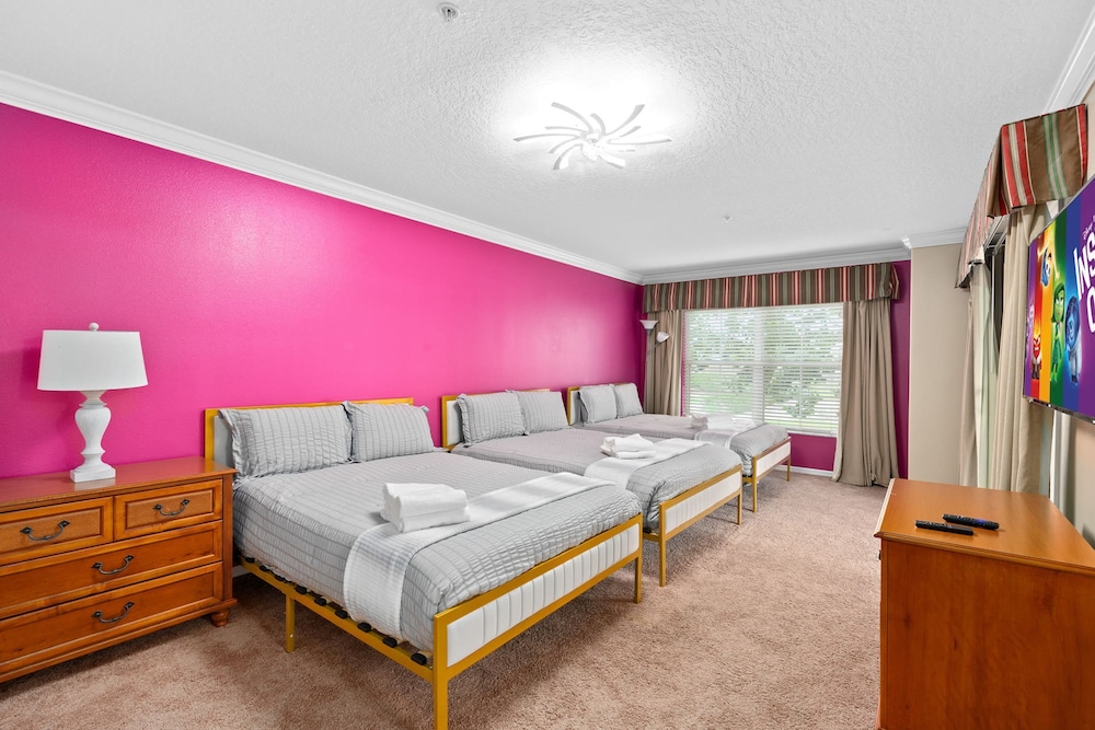 Super Fly- Movie Loft w Recliners Near Disney