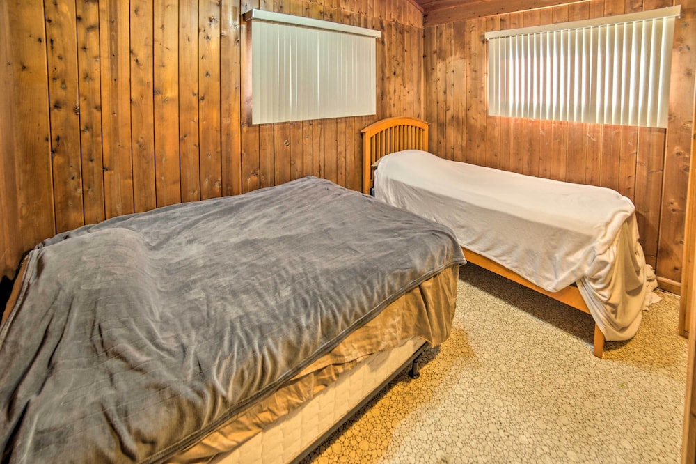 Cornell Home w/ Fire Pit & Hunting Access!