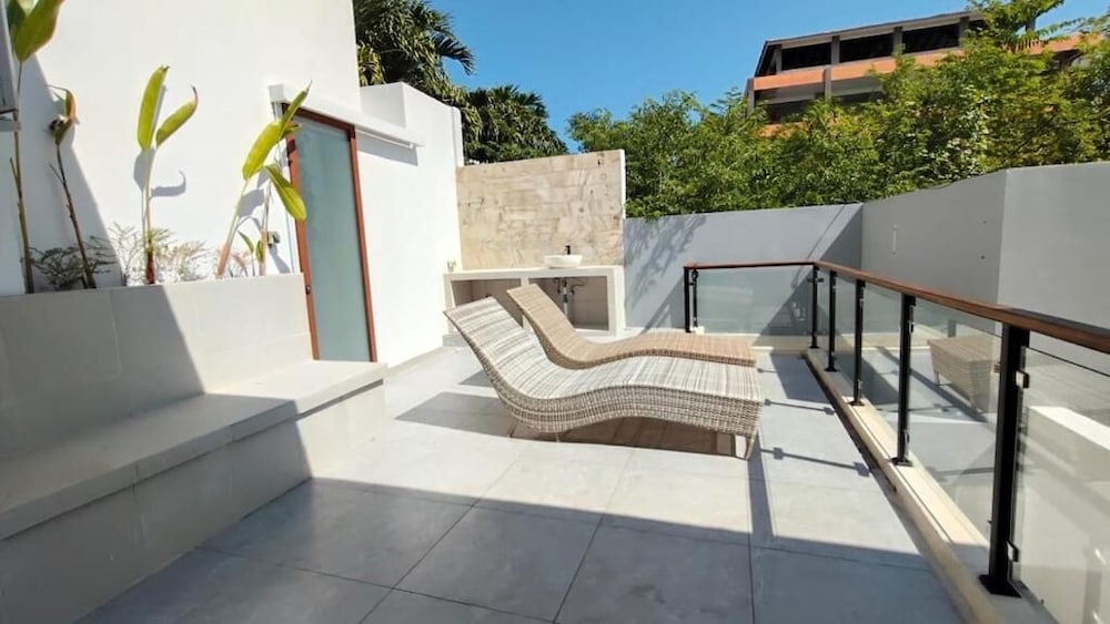 3-bedroom Private pool villa City Sanur
